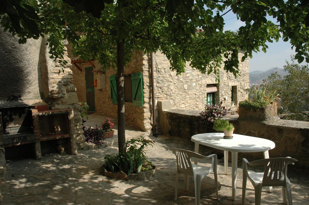 Casa Con Chimenea Y Vista Al Valle - Cal Valeriet Montsonis Kültér fotó